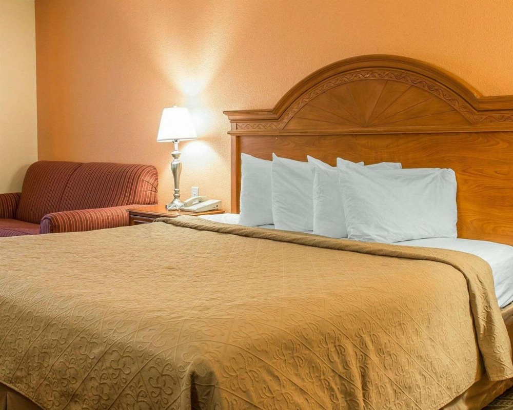 King Room - Accessible/Non-Smoking